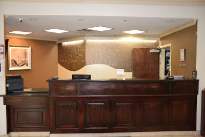 Photo 4 - Spark by Hilton Rahway