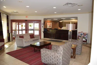 Photo 5 - Spark by Hilton Rahway