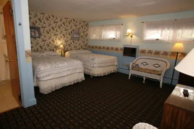 Photo 5 - Bennington Motor Inn