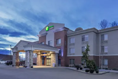 Photo 2 - Holiday Inn Express Ellensburg by IHG