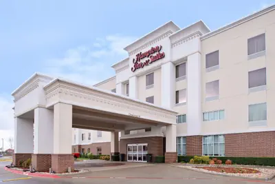 Photo 2 - Hampton Inn & Suites Greenville