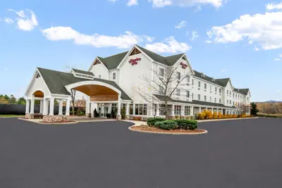 Photo 2 - Hampton Inn Rutland