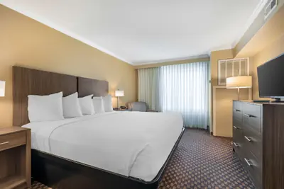 Photo 2 - Best Western Ocean City Hotel & Suites