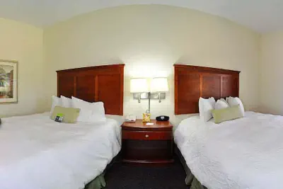 Photo 5 - Hampton Inn Quincy