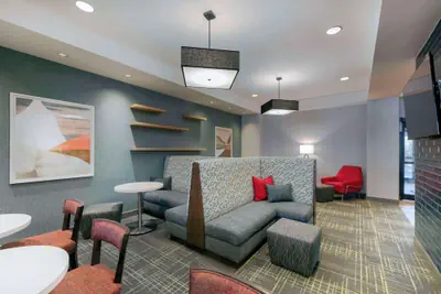 Photo 2 - Hampton Inn & Suites Burlington, NC