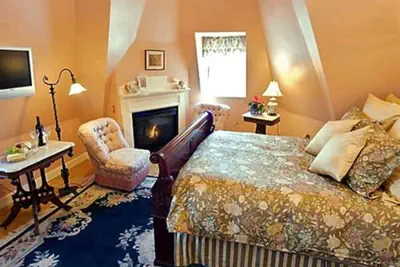 Photo 2 - Sarah Kendall House