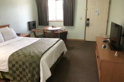 Photo 4 - Travelodge by Wyndham Seattle North of Downtown