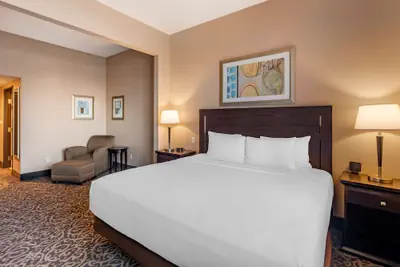 Photo 5 - Best Western Plus Las Vegas South Henderson