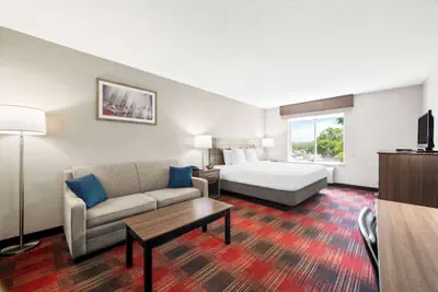 Photo 2 - Best Western Dartmouth-New Bedford