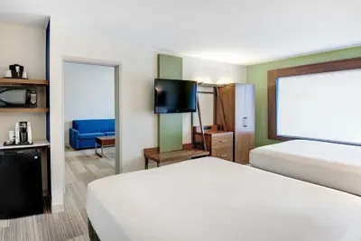 Photo 4 - Holiday Inn Express Woodbridge by IHG