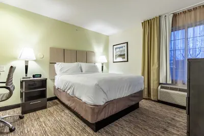 Photo 4 - Candlewood Suites Lincoln by IHG