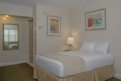 Photo 3 - Beach Place Hotel