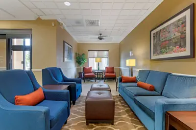 Photo 3 - Comfort Suites Savannah North I-95