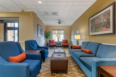 Photo 3 - Comfort Suites Savannah North I-95