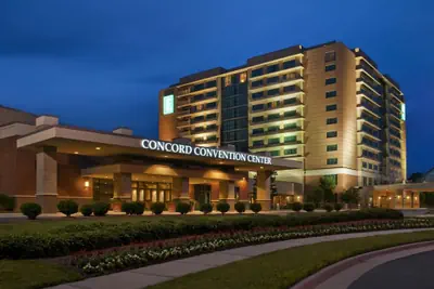 Photo 2 - Embassy Suites by Hilton Charlotte Concord Golf Resort & Spa