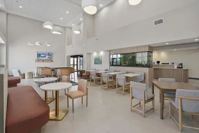 Photo 3 - Hampton Inn & Suites Pharr