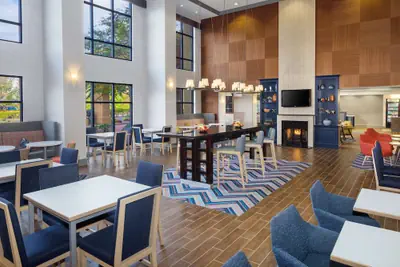 Photo 2 - Hampton Inn Garden City Long Island