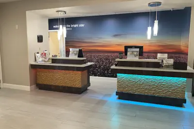 Photo 3 - La Quinta Inn & Suites by Wyndham Lubbock North