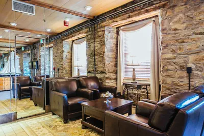 Photo 3 - Newport Bay Club and Hotel