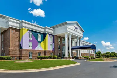 Photo 2 - Spark by Hilton Tuscumbia Muscle Shoals