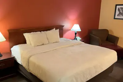 Photo 4 - Appalachian Hotel