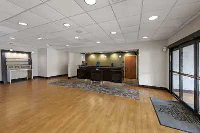 Photo 5 - Hampton Inn Nanuet