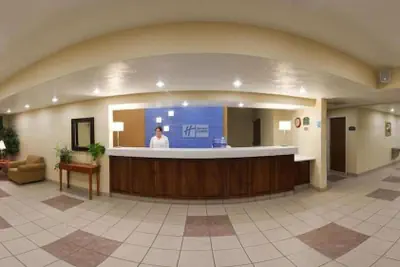 Photo 3 - Holiday Inn Express Hotel & Suites ELKINS by IHG
