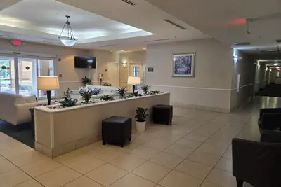 Photo 5 - La Quinta Inn and Suites Fort Myers I-75