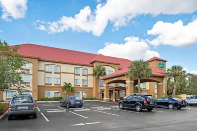 Photo 2 - La Quinta Inn and Suites Fort Myers I-75