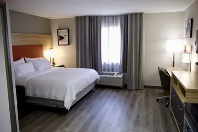 Photo 5 - Candlewood Suites Harrisonburg by IHG