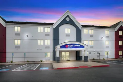 Photo 2 - Candlewood Suites Harrisonburg by IHG