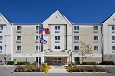 Photo 2 - Candlewood Suites Polaris by IHG