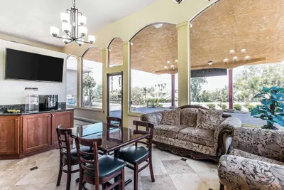 Photo 5 - Rodeway Inn & Suites Canyon Lake-Menifee West