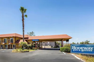 Photo 2 - Rodeway Inn & Suites Canyon Lake-Menifee West
