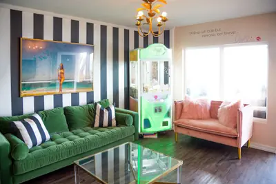 Photo 4 - Pacific Edge Hotel