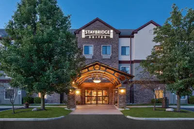 Photo 2 - Staybridge Suites Kalamazoo by IHG
