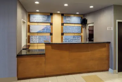 Photo 2 - SpringHill Suites by Marriott Bakersfield