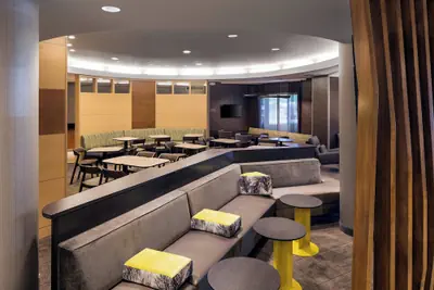 Photo 5 - SpringHill Suites by Marriott Bakersfield