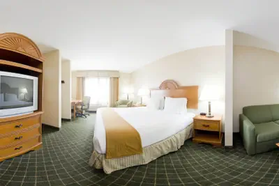 Photo 5 - Holiday Inn Express Hotel & Suites Sylacauga by IHG