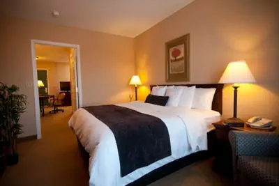 Photo 4 - Town & Country Inn and Suites