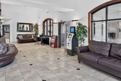 Photo 5 - Hawthorn Extended Stay by Wyndham Killeen