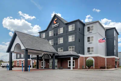 Photo 2 - Comfort Inn & Suites Calhoun South