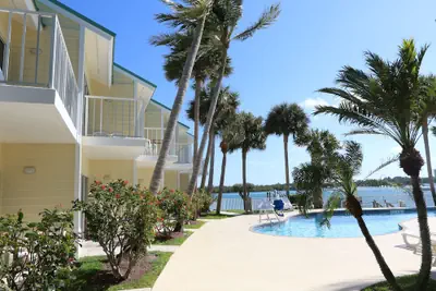 Photo 2 - Jupiter Waterfront Inn