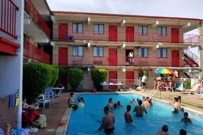 Photo 2 - Cloud 9 Inn