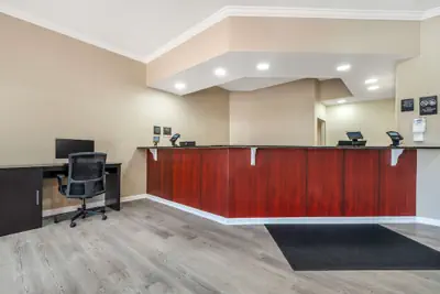 Photo 5 - Sleep Inn & Suites Newport News City Center Area