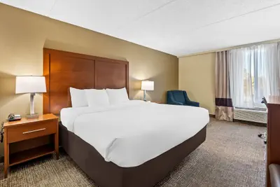 Photo 5 - Comfort Inn & Suites