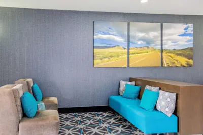 Photo 4 - La Quinta Inn & Suites by Wyndham Mission at West McAllen