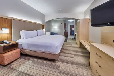 Photo 4 - Holiday Inn Express Hotel & Suites Medford-Central Point by IHG