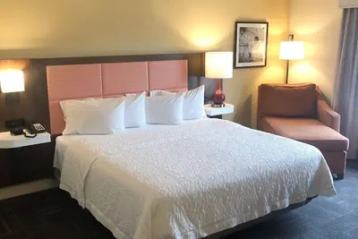 Photo 5 - Hampton Inn & Suites Norfolk-Airport
