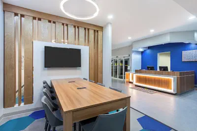 Photo 5 - Microtel Inn and Suites by Wyndham Columbus North